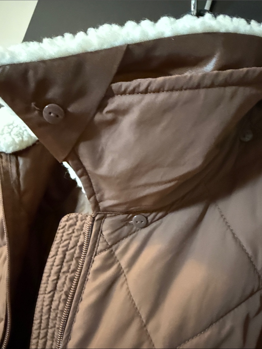 Vero Moda Quilted Brown Puffer Coat with Cream Sherpa Collar - Picture 6 of 8